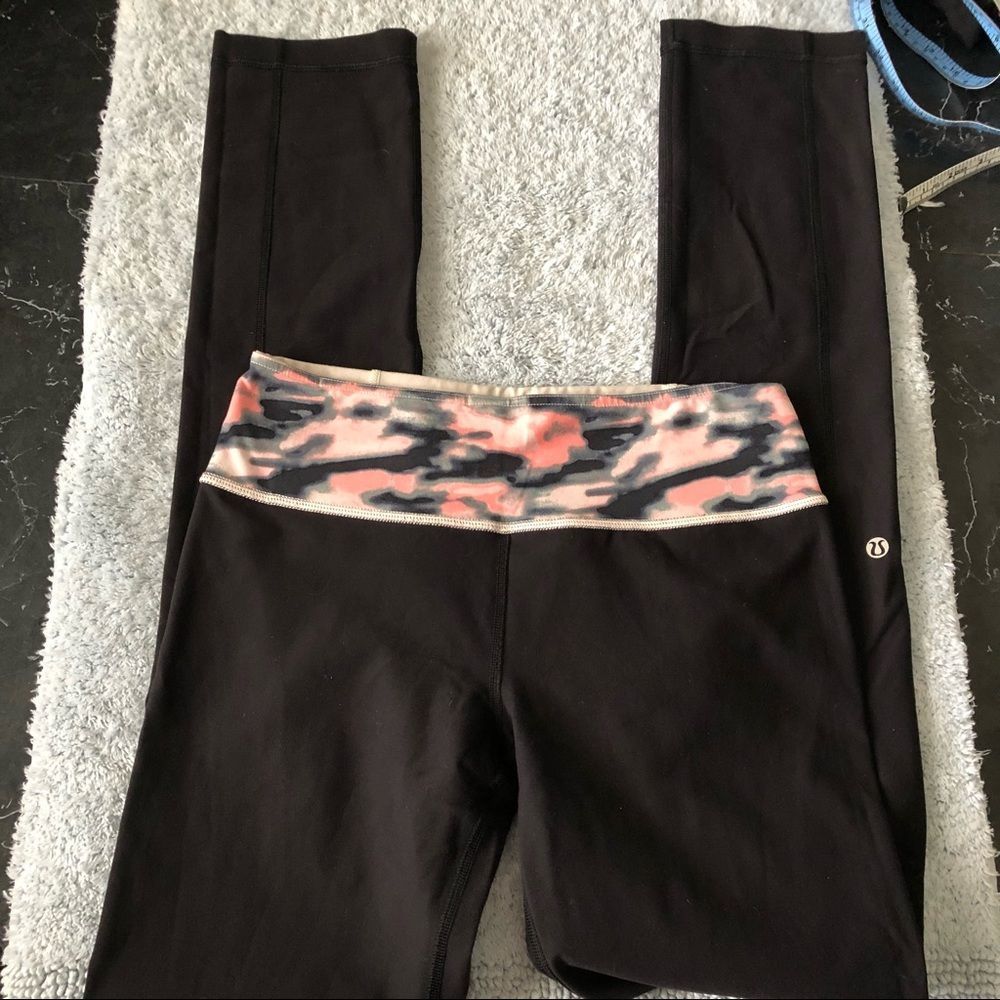 Lululemon skinny grooves black size 6